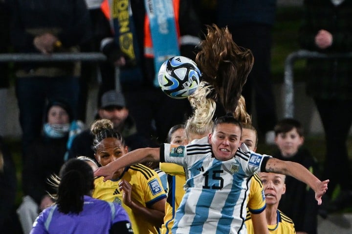 argentina-vs-suecia,-por-el-mundial-femenino-2023,-en-vivo:-la-albiceleste-va-por-la-hazana-para-llegar-a-octavos