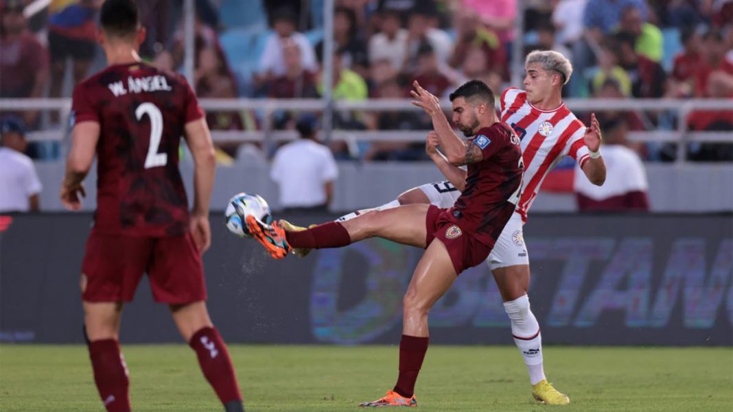 venezuela,-en-el-final,-le-gano-a-paraguay-y-logro-su-primera-victoria