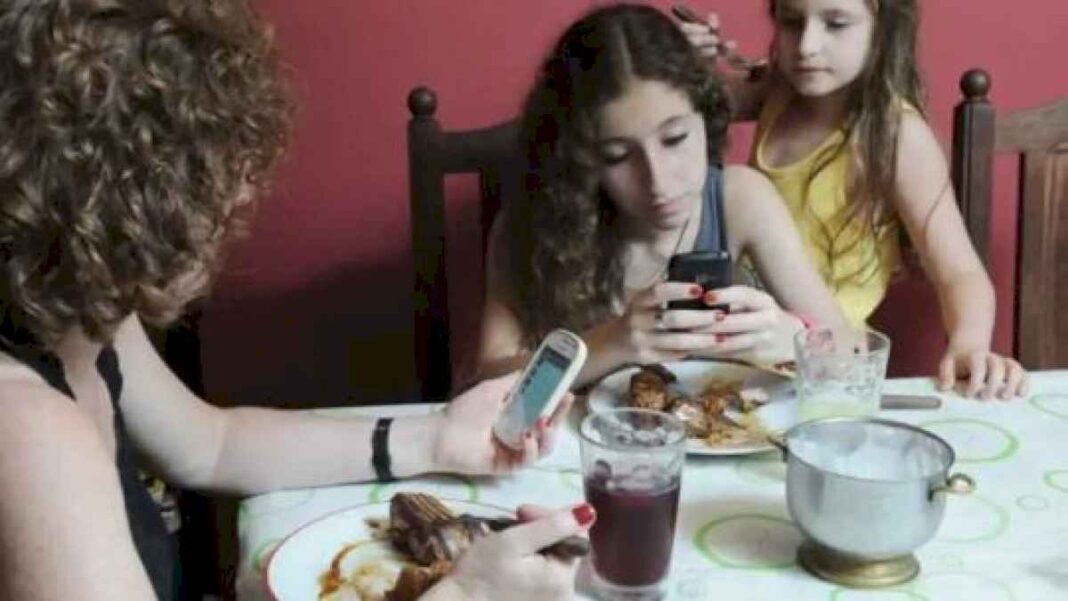 como-cuidar-a-los-mas-chicos-cuando-reciben-su-primer-smartphone