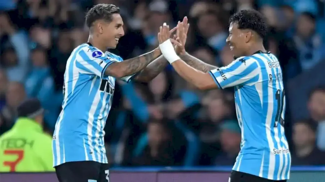 racing-saco-boleto-a-las-semifinales-de-la-sudamericana-con-una-goleada-ante-athletico-paranaense