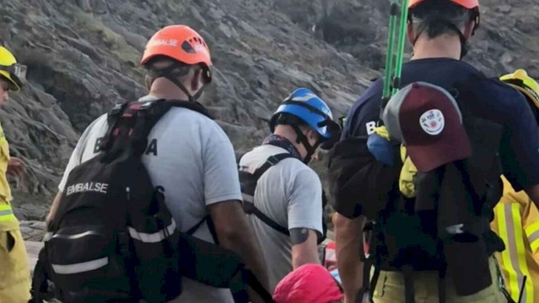 cordoba:-rescataron-sanas-y-salvas-a-47-personas-que-estaban-varadas-en-el-cerro-champaqui