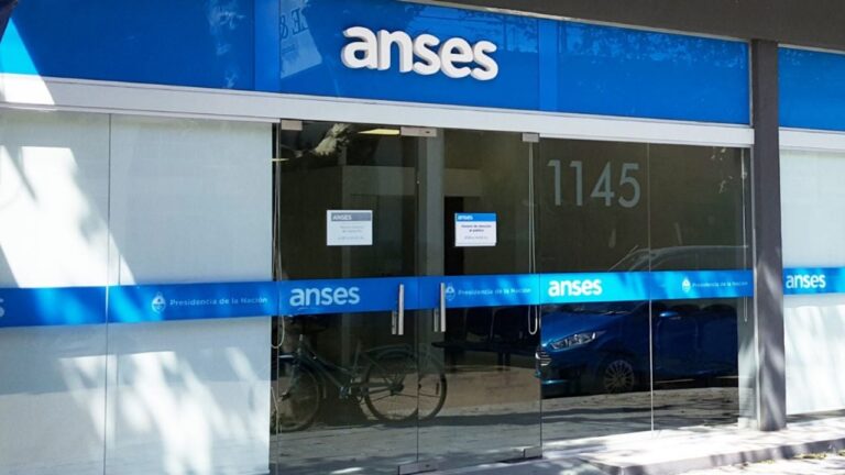 ANSES: quienes cobran sus haberes este miércoles 20 de noviembre