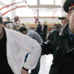 223242-vladimir-putin-ordeno-la-expulsion-de-todos-los-inmigrantes-ilegales-de-rusia