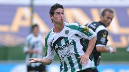 Banfield tiene intenciones de contratar a James Rodríguez