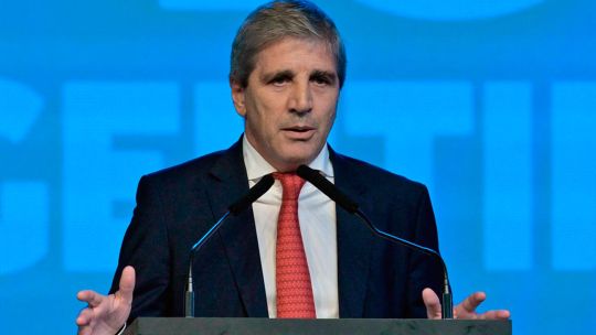 Menor ritmo de devaluación, mayor ritmo en las reformas?