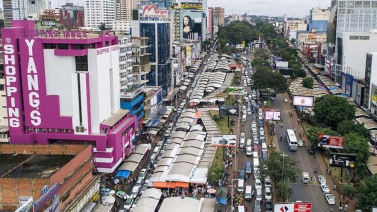 No es Chile: el otro destino que eligen los argentinos para irse de compras