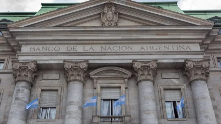 Javier Milei transforma el Banco Nación en una Sociedad Anónima