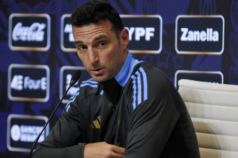 Scaloni: «Hay que afrontar la serie con lo mejor y sin quejas»