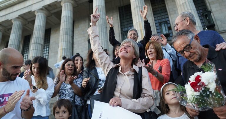 La madre detective del cuaderno azul se recibió de abogada: «Para mí simboliza la justicia»