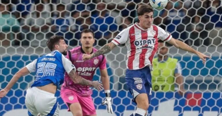 Con uno menos, Unión empató con Cruzeiro y se despidió de la Sudamericana