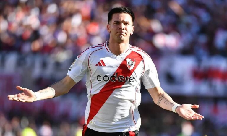 La loca manera que tiene de afeitarse Franco Mastantuono, la joya de River que es furor