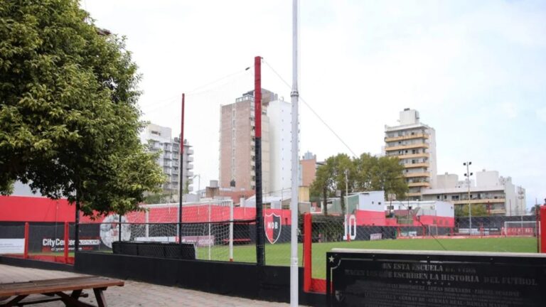 El comunicado de Newell’s tras la sanción a seis chicos que se fotografiaron con Malcorra