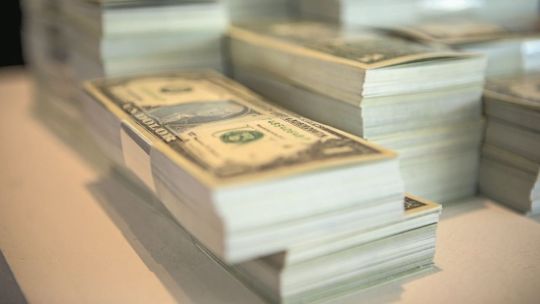 Bernues: «El gobierno está a 4.000 millones de dólares de cumplir la meta con el FMI»