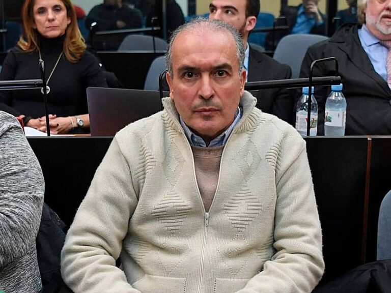 Vialidad | Se entregó José López y volverá a la cárcel por corrupción