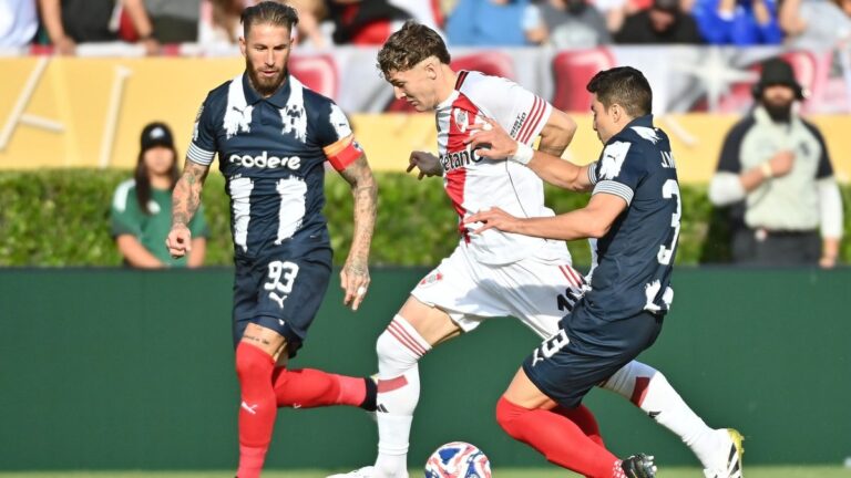 River va por la victoria que lo lleve a octavos del Mundial de Clubes