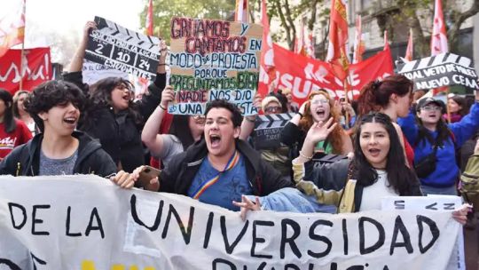 Docentes universitarios anunciaron un paro de 48 horas y una nueva Marcha Federal