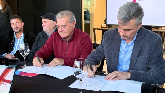 Córdoba inauguró la primera escuela de maquinaria agrícola y vial del país
