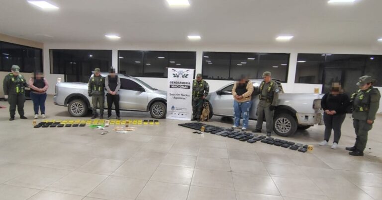 Descubrieron a dos camionetas con más de 100 kilos de cocaína en un operativo en Tucumán
