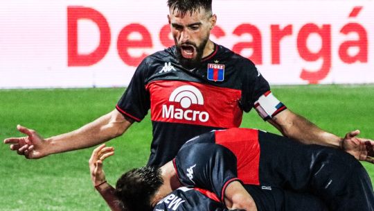 Tigre le ganó a Argentinos Juniors con una dramática jugada en el último minuto