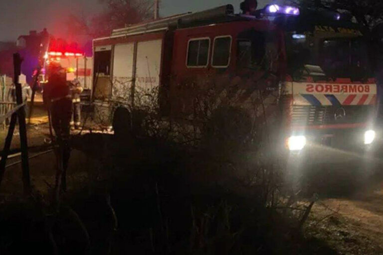 Dos niñas murieron al incendiarse su casa