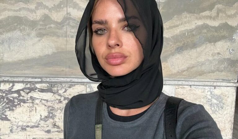 La China Suárez le respondió a una usuaria que la llamó ridícula y explotó de bronca