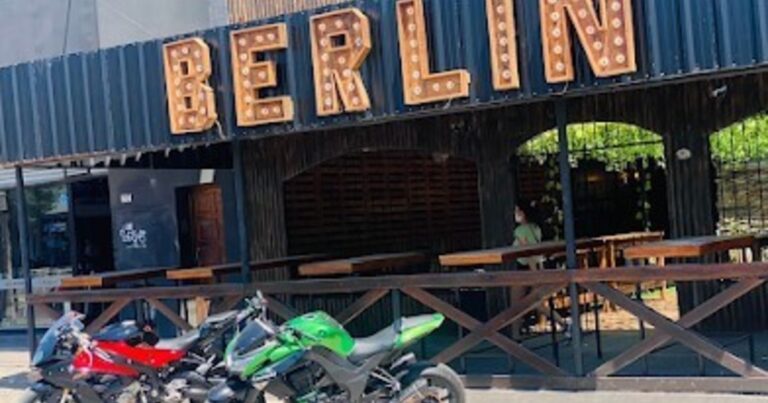 Violencia en La Matanza: borrachos, se negaron a pagar en la cervecería y le dieron una brutal paliza a las mozas