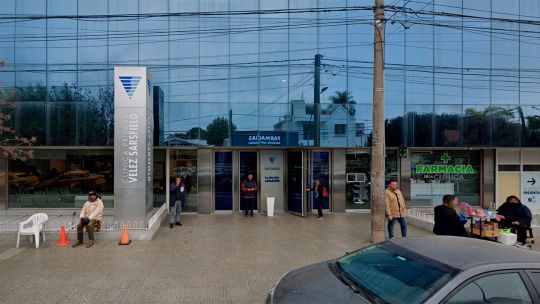 Fentanilo contaminado: allanaron una clínica en Córdoba que reportó 4 casos, pero usó 1.693 ampollas