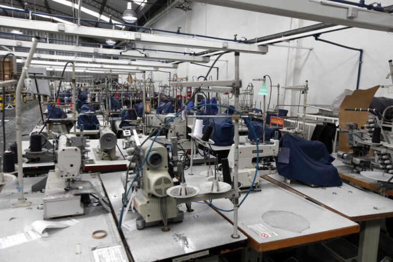 Una industria a la intemperie