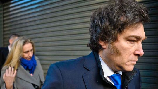 Sondeo de opinión: solo el 18,6% de los consultados considera que el escándalo por las presuntas coimas no es «grave»