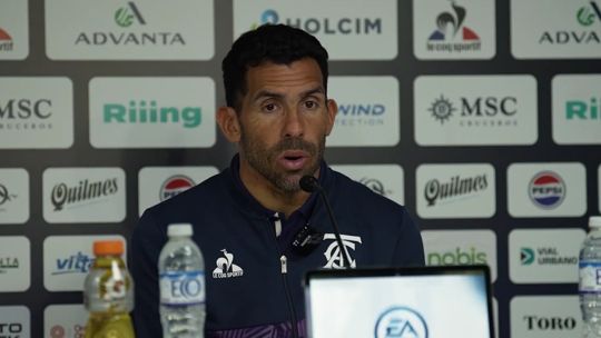 Presionado por los malos resultados, Carlos Tevez desafía a la crisis en Talleres