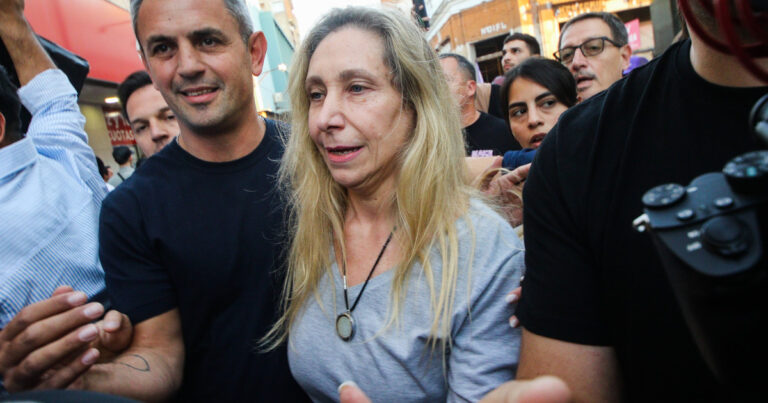 Elecciones en Corrientes: cruce de acusaciones por los incidentes en el acto de Karina Milei, sondeos dispares y la posibilidad de un balotaje