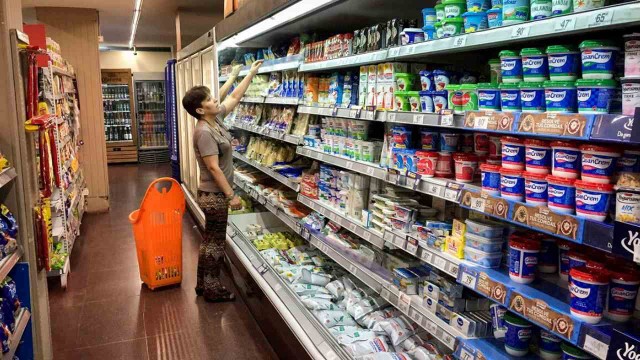 Empresas lácteas en crisis: qué marcas de quesos y yogures pueden desaparecer de las góndolas