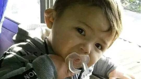 Condenaron a la mamá y el padrastro de León Aquino, el bebé que fue asesinado y torturado con agujas