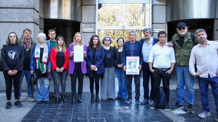 Referentes de Derechos Humanos piden la intervención del Gobierno por los argentinos detenidos en Israel