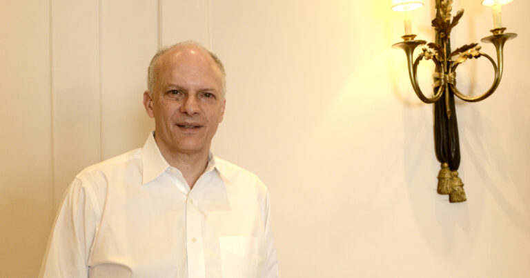 Un ex director del FMI advierte que con la ayuda de Estados Unidos no alcanza