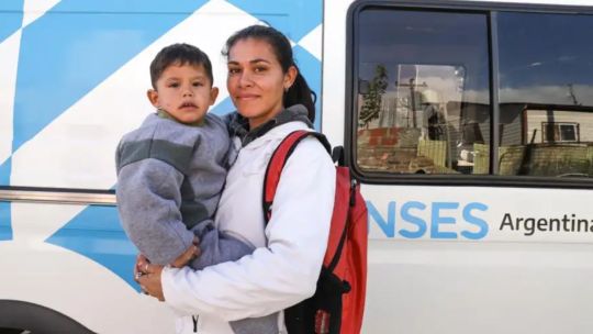 Qué cambios implementará ANSES en la AUH y la AUE a partir de enero 2026?
