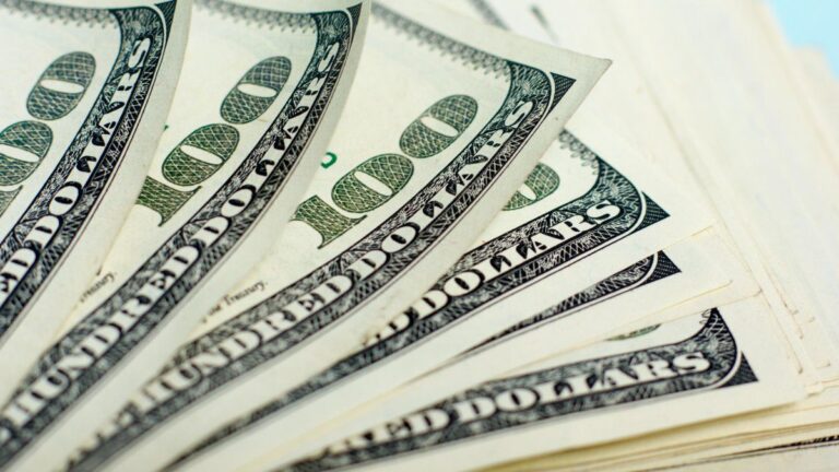 Dólar: Ricardo Arriazu criticó las medidas del BCRA y pronosticó en qué rango podría comprar divisas bajo el nuevo esquema