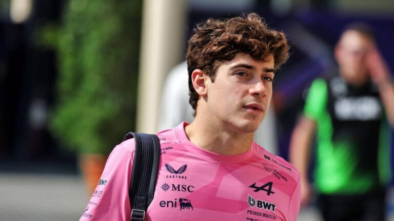 Expectativas renovadas en la F1 Franco Colapinto se reencontró con Alpine en Enstone