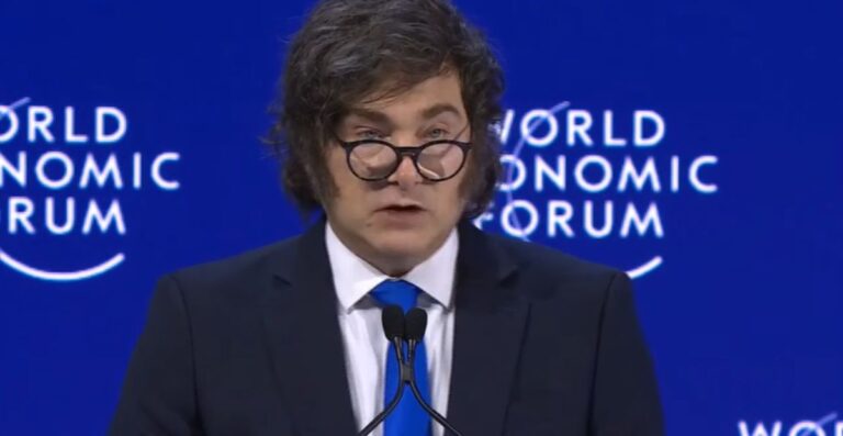Milei en Davos. El capitalismo es no fastidiar al rico.