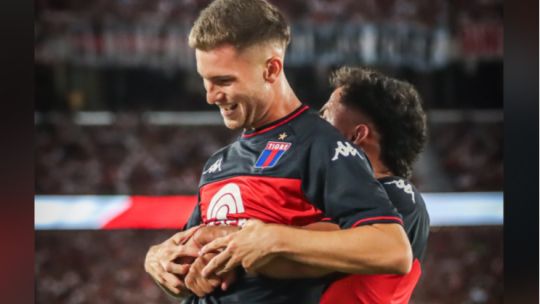 River vive una pesadilla ante Tigre en el Monumental: 2-0 abajo al entretiempo (y pudo ser peor)