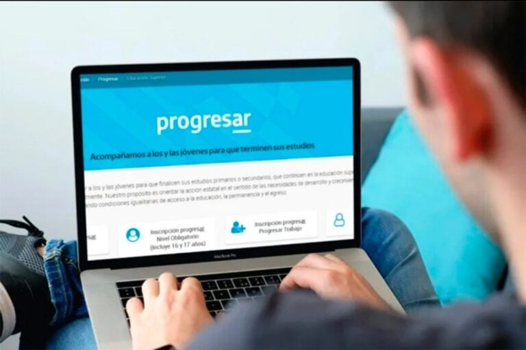 Ilustración de un calendario con fechas destacadas y el logo de Becas Progresar