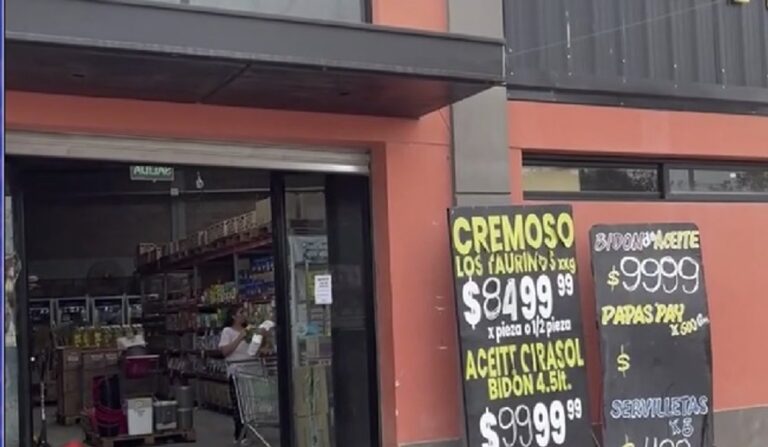 Fachada de un supermercado genérico, representación ilustrativa del comercio en Atocha, Salta.