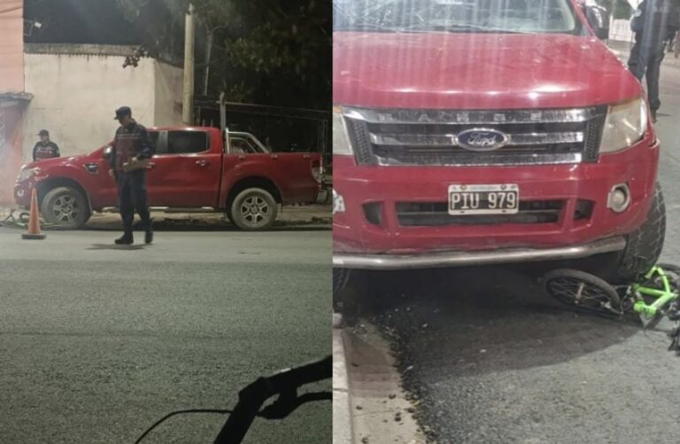 Ilustración de una camioneta tipo pickup en un contexto vial genérico.