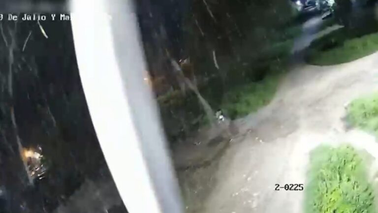 Operativo policial en barrio 4 de Junio, Orán, tras daño a cámara de seguridad