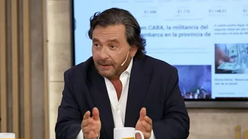 Gobernador Gustavo Sáenz durante un anuncio oficial.