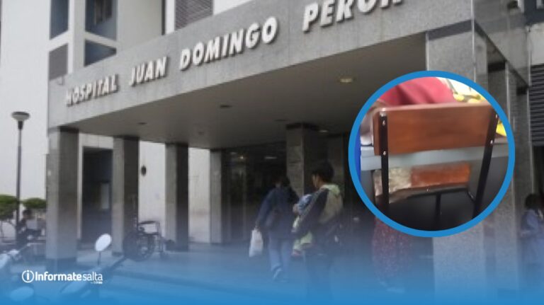 Cama sostenida con sillas y ladrillos en el Hospital de Tartagal