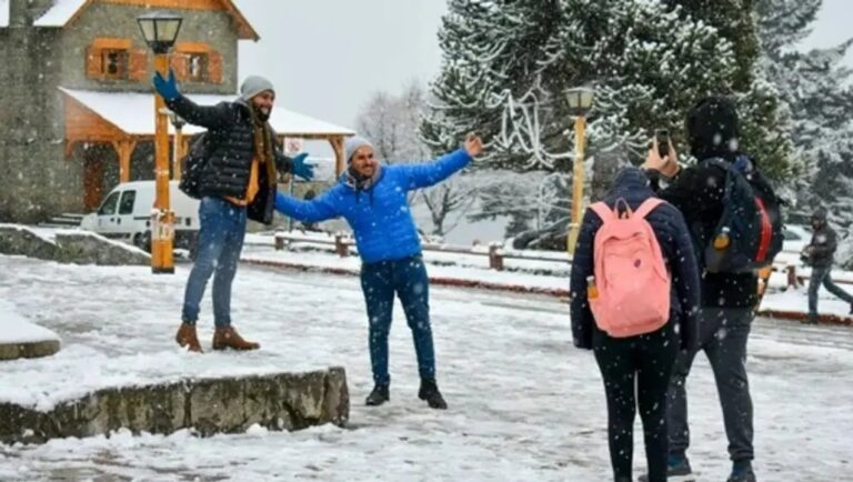 Calendario con fechas de vacaciones de invierno 2026 en Salta